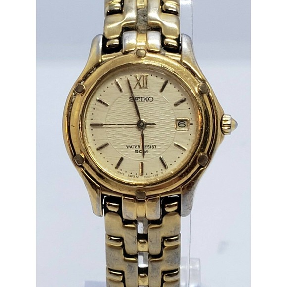 Seiko Women\'s Gold Tone 28mm 7n82-0599 main image 9